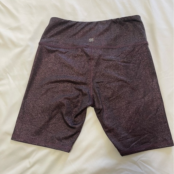 Forever 21 glitter shorts. So fun!! Size medium - Picture 2 of 6